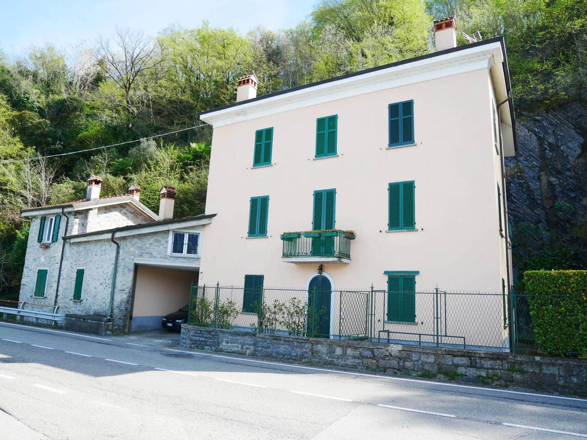 La Riva Appartamento Perledo ภายนอก รูปภาพ
